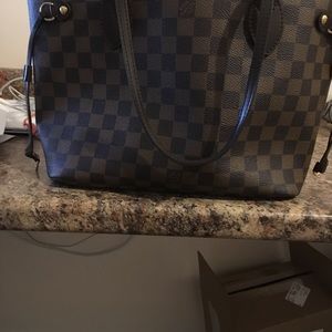Authentic LV Neverfull pm